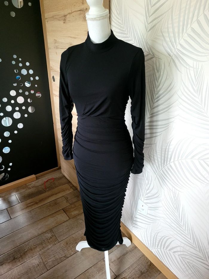 Superbe robe longue taille M neuve - photo numéro 2