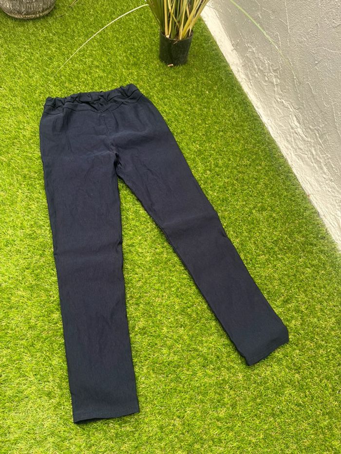 Très beau pantalon noir made in Italy - photo numéro 4
