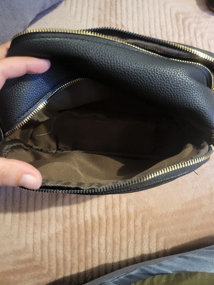 Sac noir en bandoulière ~ Neuf - photo numéro 4