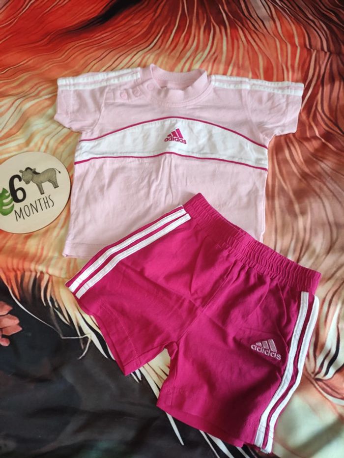 Ensemble t-shirt et short Adidas 6/9 mois - photo numéro 3