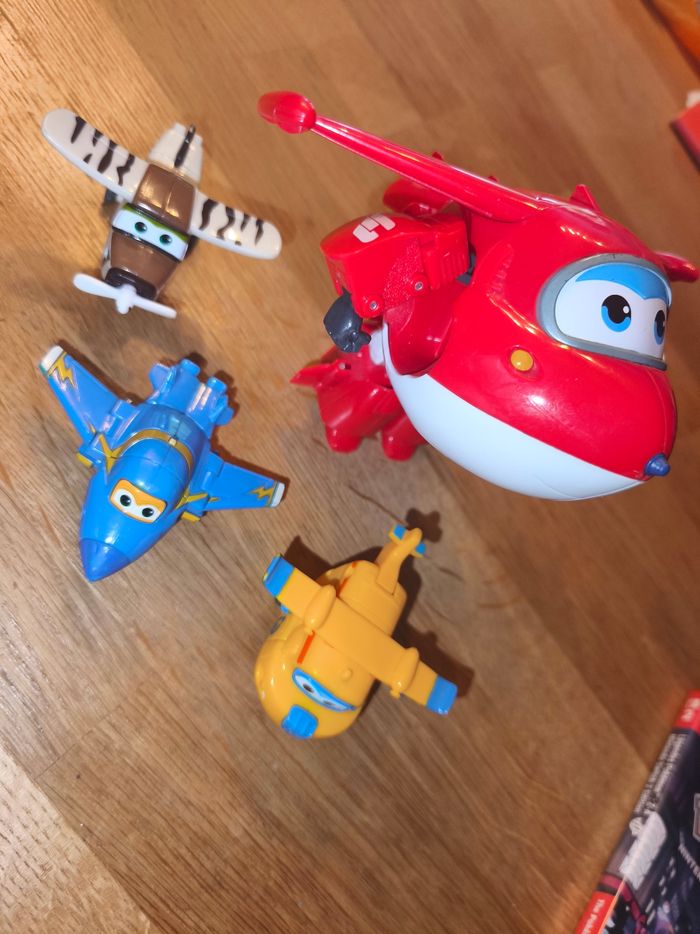 Lot Super Wings