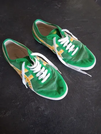 Baskets homme verte et jaune asics pointure 44