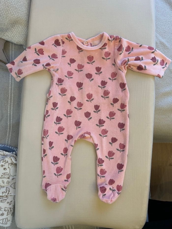 Pyjama 3 mois - photo numéro 2