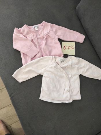 Lot de 2 gilets fille 6 mois