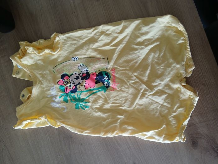 Lot de vêtements fille 12 mois - photo numéro 4