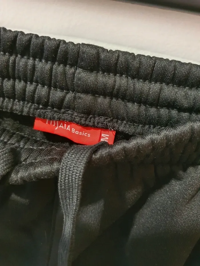 Jogging femme Tissaia taille M en très bon état - photo numéro 3