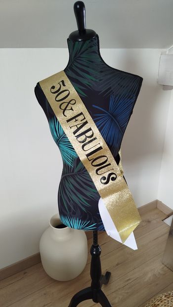 Echarpe dorée anniversaire 50 ans