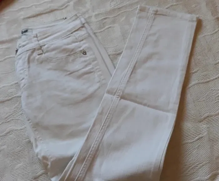 Jeans blanc taille 36 bon état - photo numéro 3