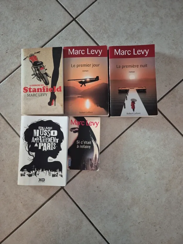 lot de 5 livres de Marc levy et Guillaume Musso