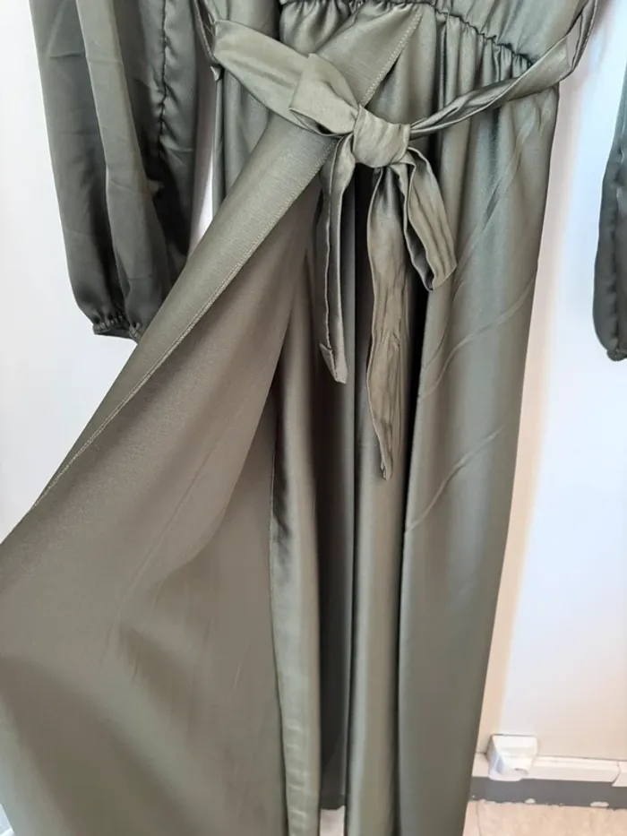 Robe satinée - photo numéro 5