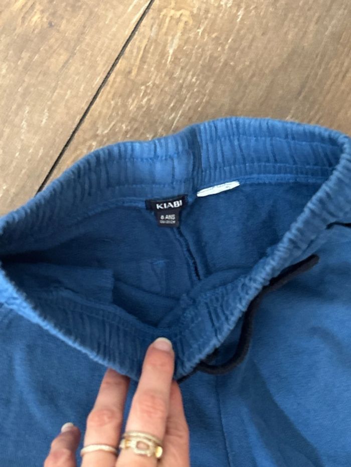 Short bleu - photo numéro 3