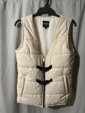 Manteau SANS MANCHE BOOHOO