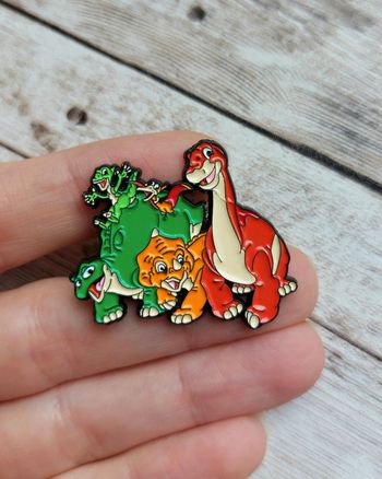 Pins Le petit dinosaure