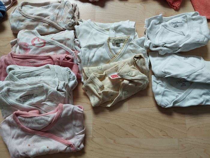 Lot vêtements fille 1 mois - photo numéro 3