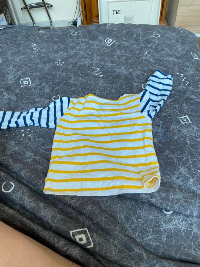 T shirt u tout petit - photo numéro 2