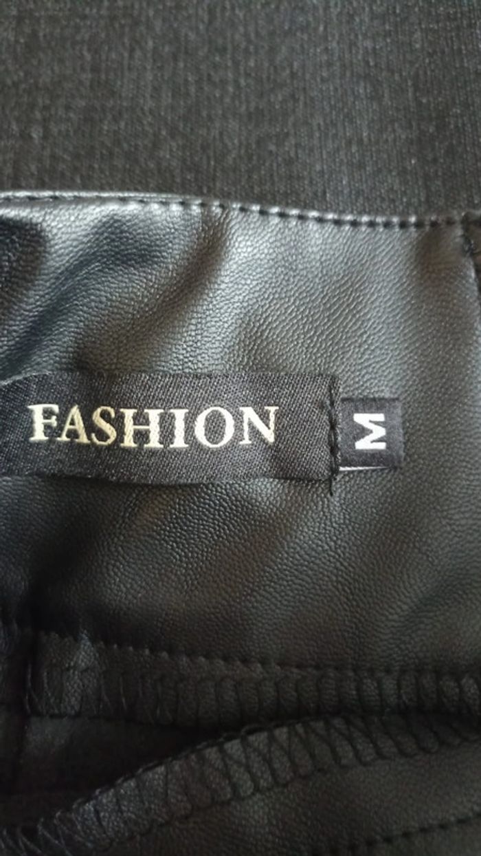 Jupe effet cuir - photo numéro 8