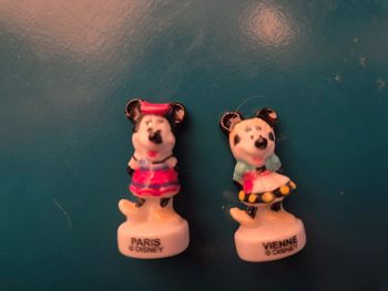 Lot de 2 fèves minnie (Paris et Vienne)