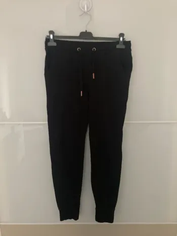 Jogging noir coupe slim taille S