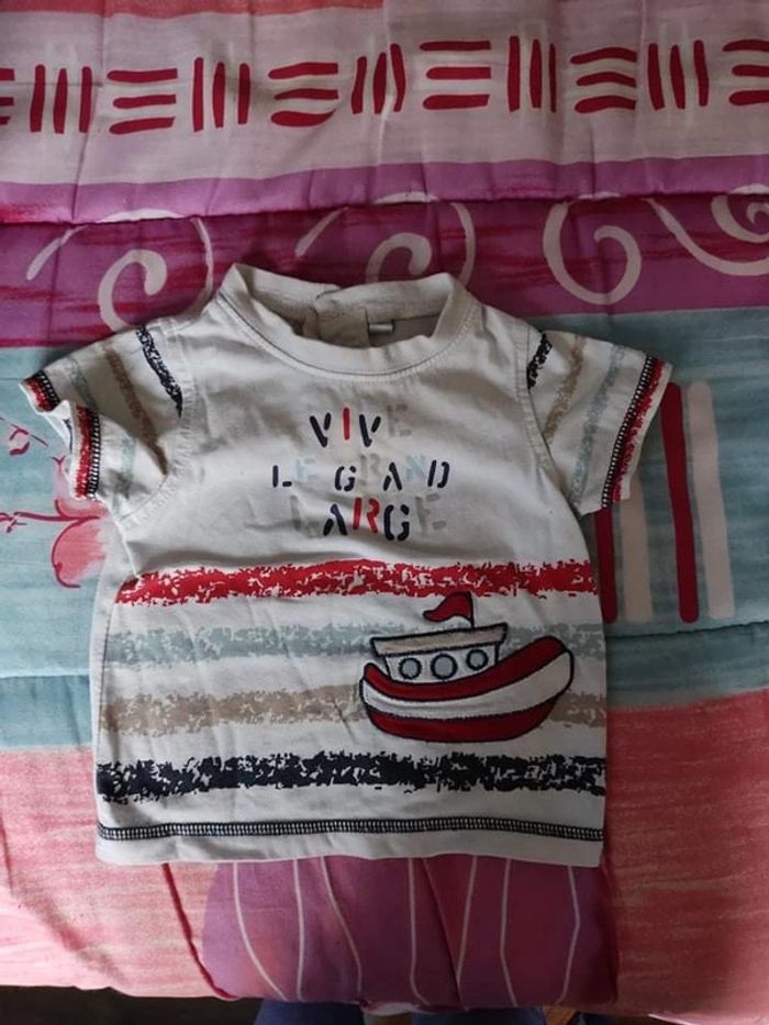 Tee shirt