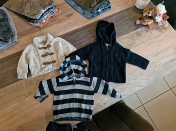 Lot 3 gilets 6 mois