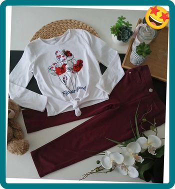 Ensemble deux pièces Neuf Taille 6 ans🌿💝