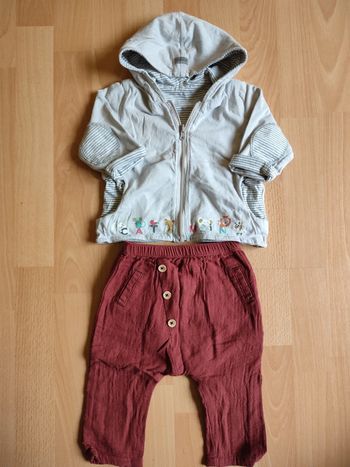 Lot ensemble pantalon + sweat zippé à capuche en 6M