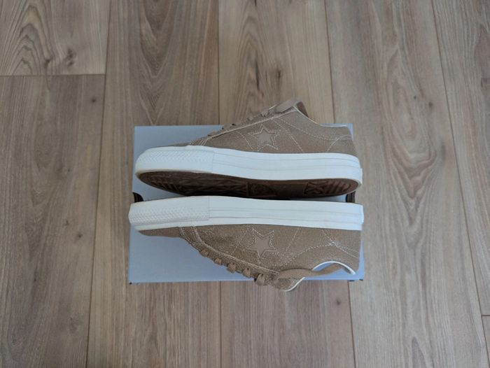 Baskets Converse femme 38 neuf - photo numéro 3