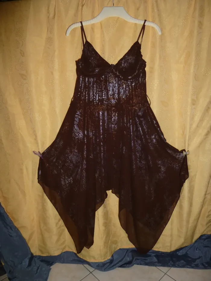 robe a pointe voile et doublure marron taille L = 44 - photo numéro 2