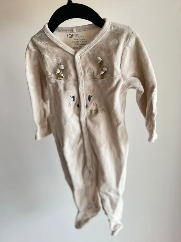 Pyjama une pièce - photo numéro 2