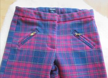 *Pantalon bleu marine et fushia de style écossais / Kiabi / 7 ans