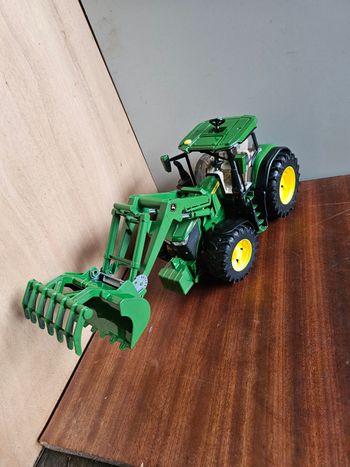 John Deere 7R350 Bruder