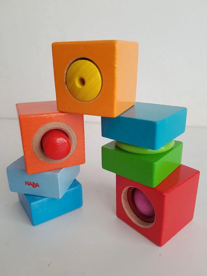 Cubes sensoriels en bois Haba et hochet Moulin Roty - photo numéro 13