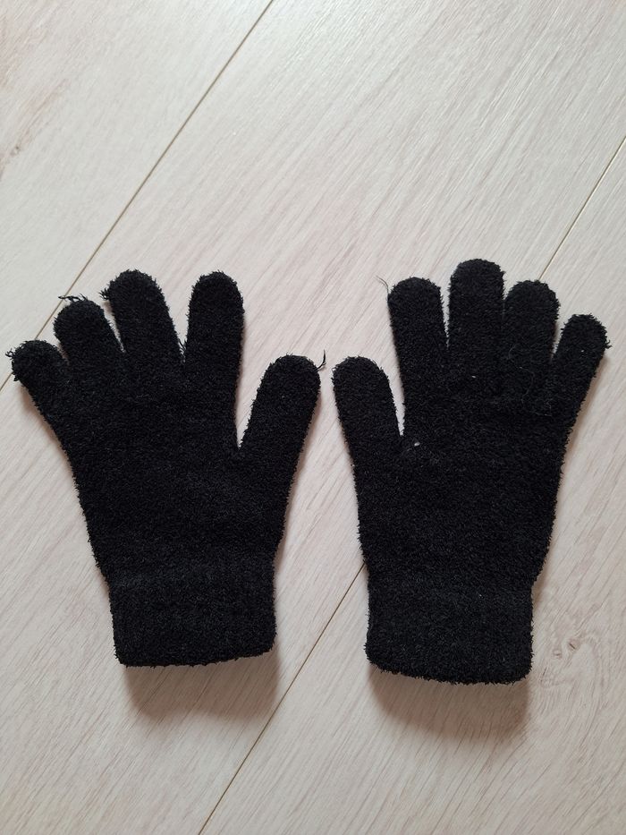 Paire de gants noirs Kiabi - photo numéro 2