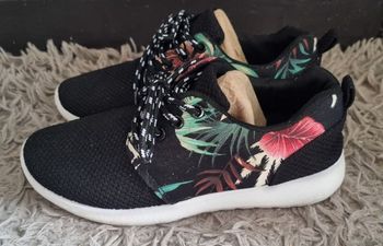 Basket motifs fleurs