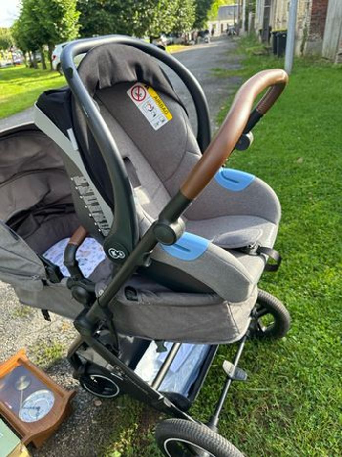 Poussette - photo numéro 2