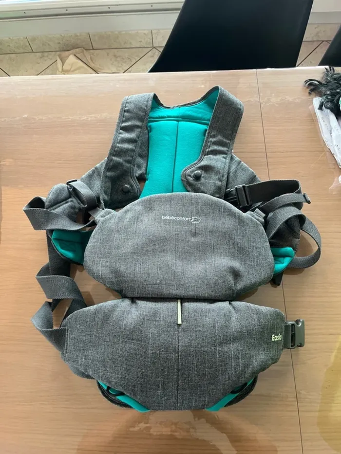 Porte bébé physiologique easia bebeconfort