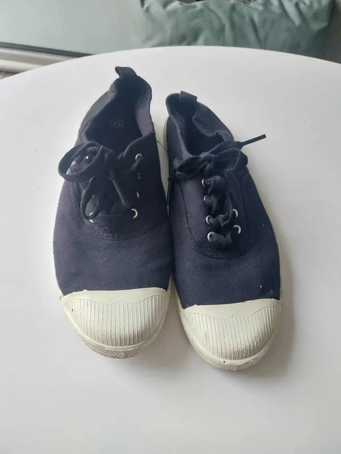 Chaussure en toile noire T40