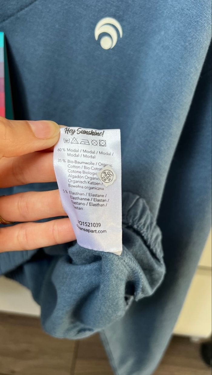 Sweat Oceans Apart col V taille L oversize - photo numéro 7