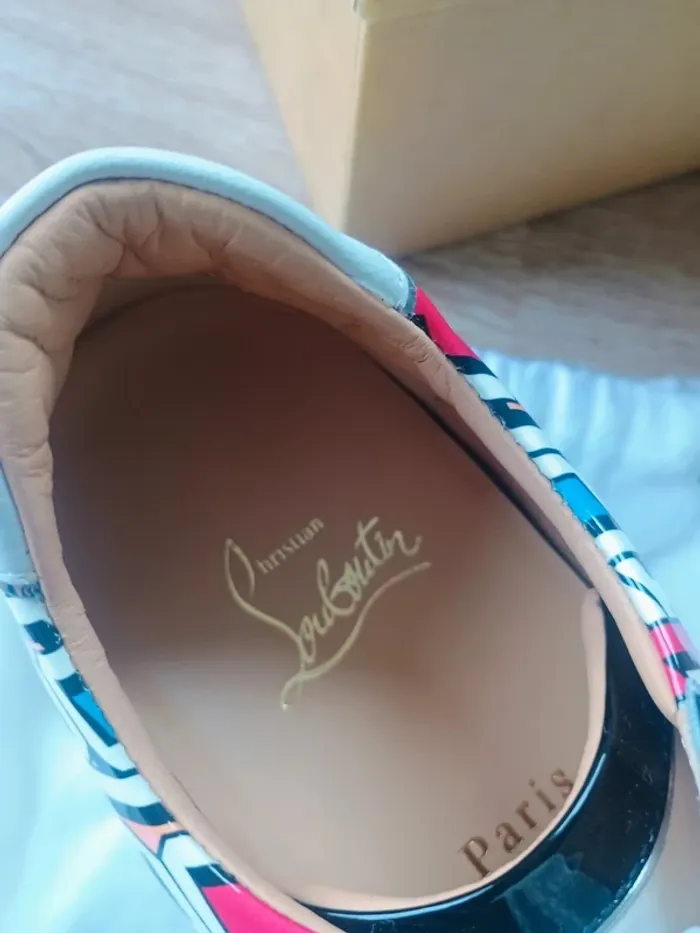véritable basket Louboutin neuve T38 - photo numéro 4