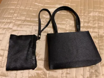 Double Sac à main en satin noir