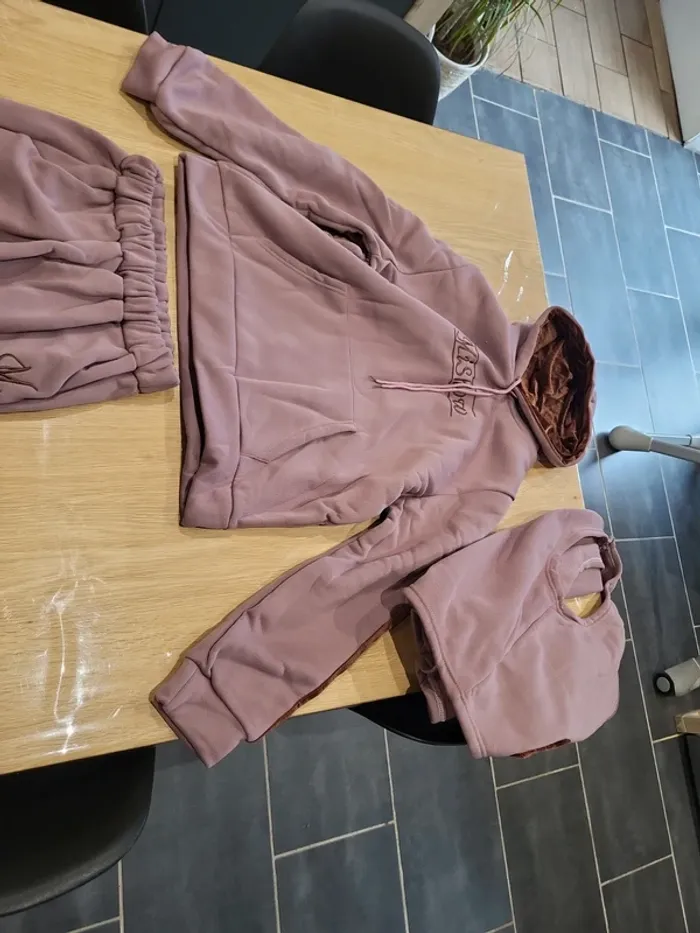 Ensemble mauve - photo numéro 2