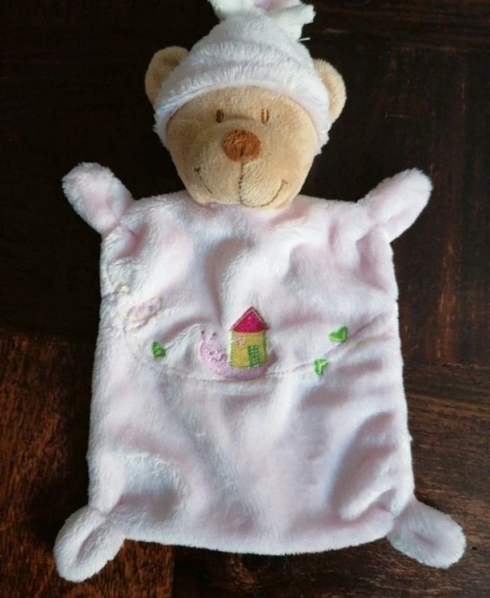Doudou ours plat carré rose escargot Nicotoy