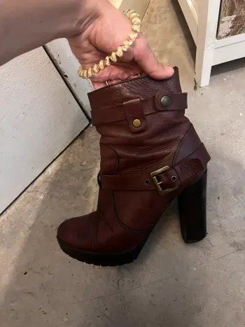 Bottines bordeaux cuir