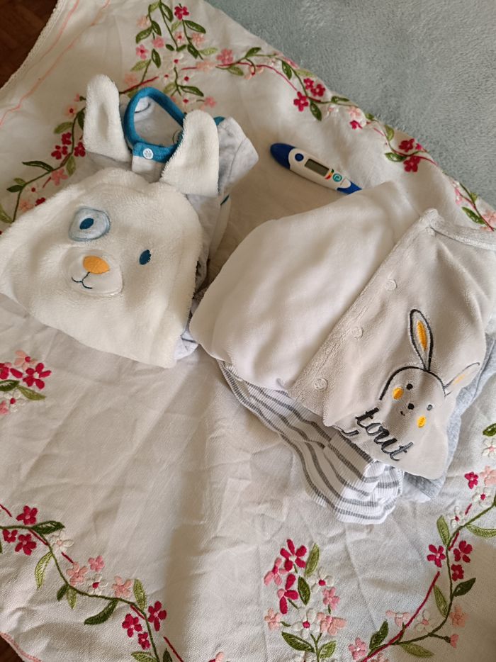 Lot vêtements bb
