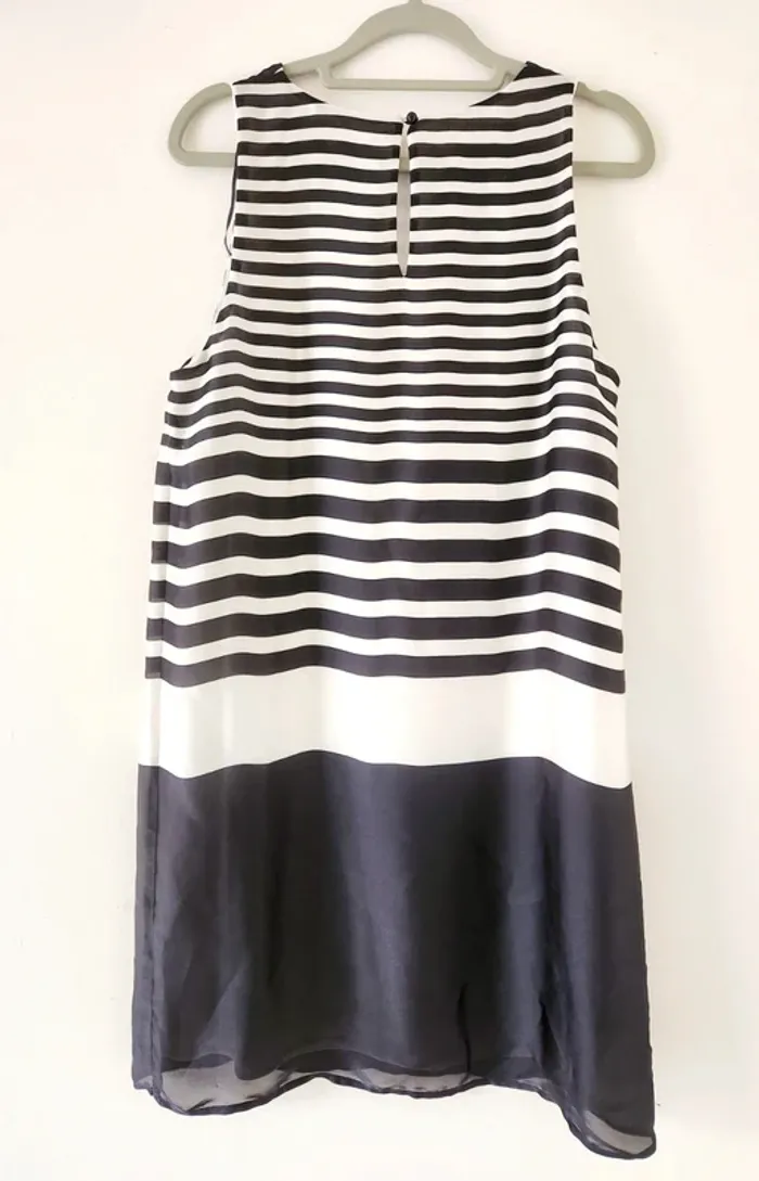 Robe sans manches Camaïeu à rayures bleu et blanches – Élégante et fluide - photo numéro 3