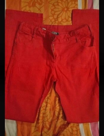 Jean rouge droit