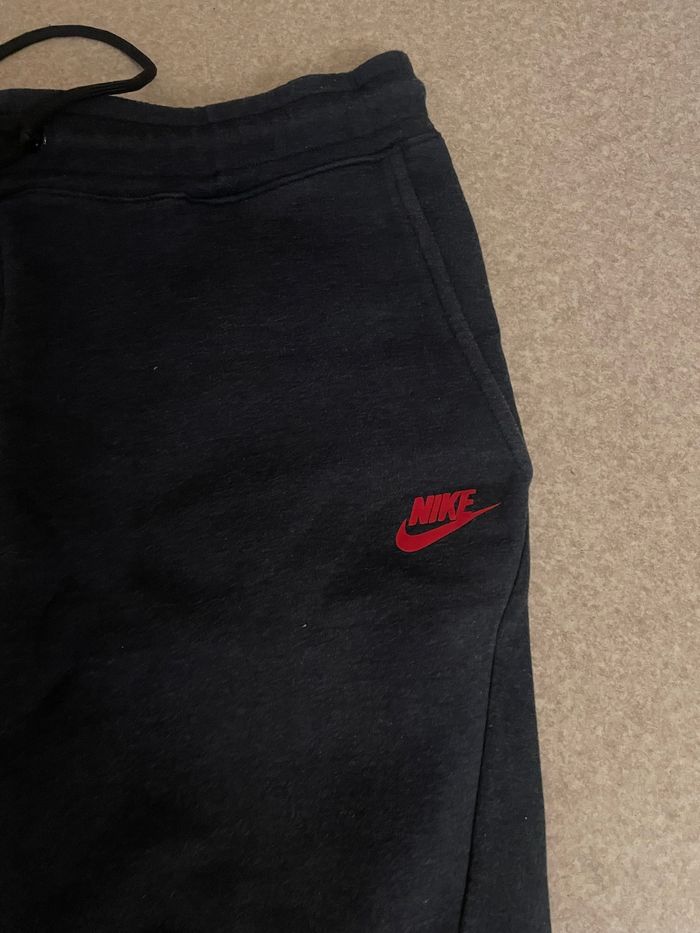 Bas de survetement  homme Nike taille S bleu marine très bon etat - photo numéro 4