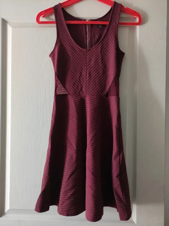 Robe bordeau