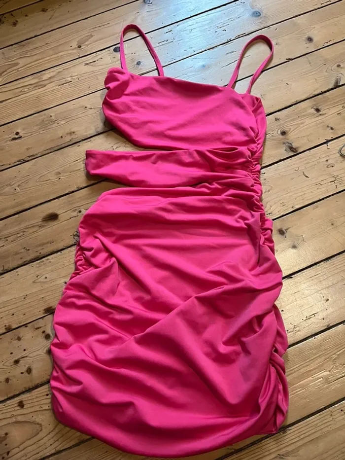 robe rose taille S shein - photo numéro 2