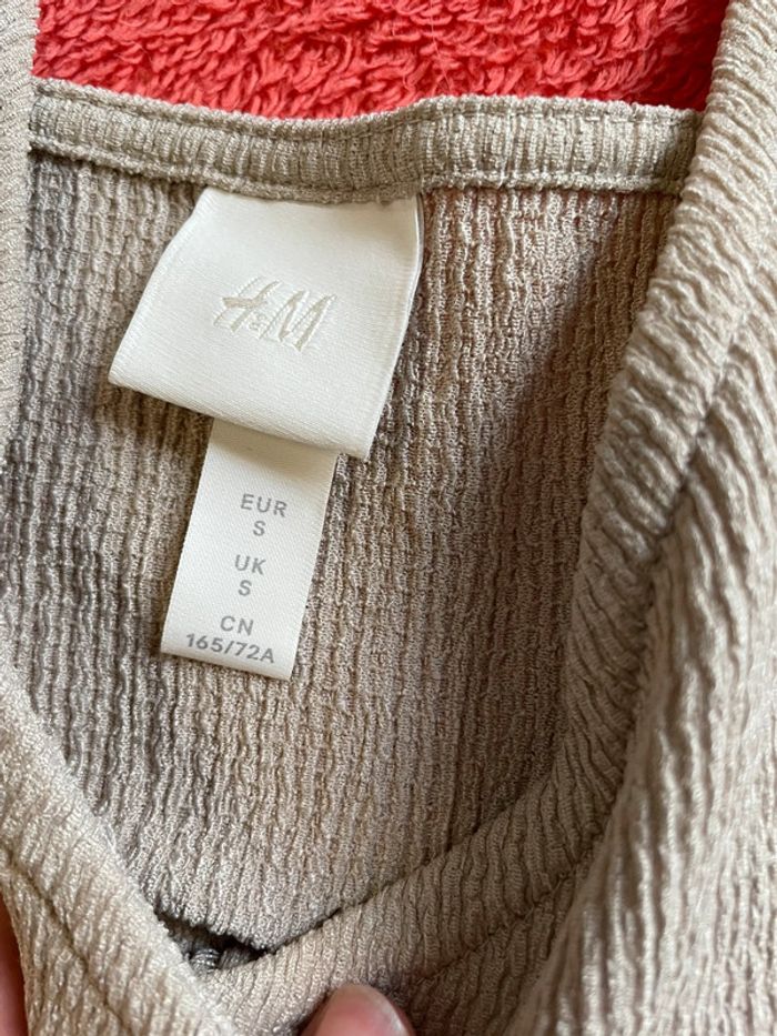 Combi short beige fines bretelles H&M taille S très bon état - photo numéro 4